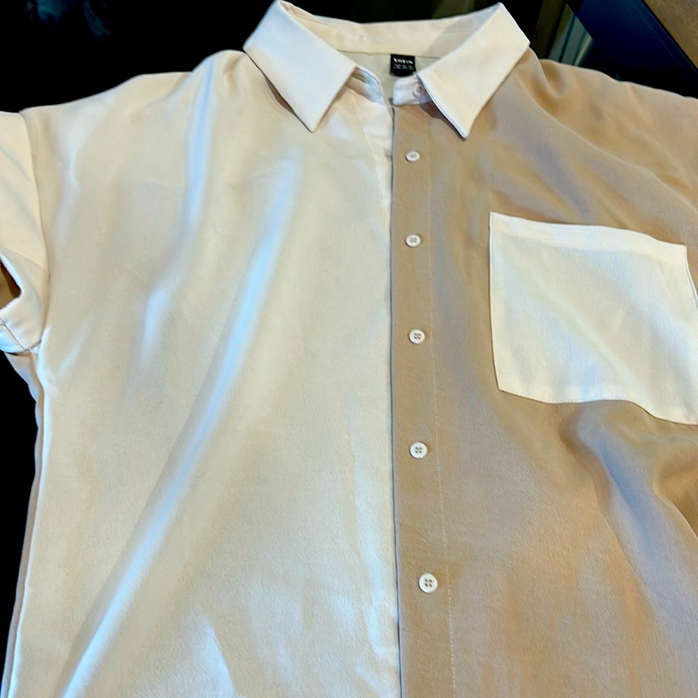 Perfect, two toned, collared, button up blouse
